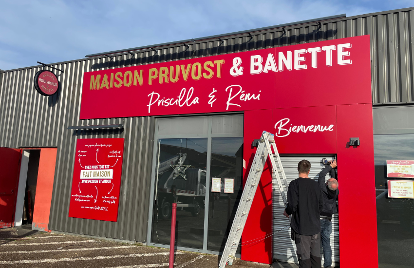 Image d'un panneau enseigne