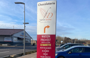 Image d'un totem publicitaire